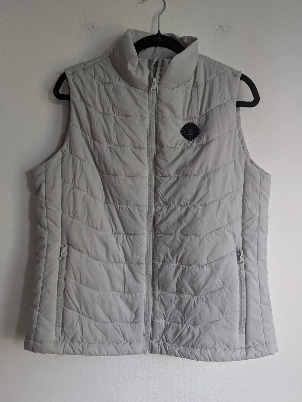KOVNLO Quilted Heated Smart Vest in Light Grey Mock Neck Women's L